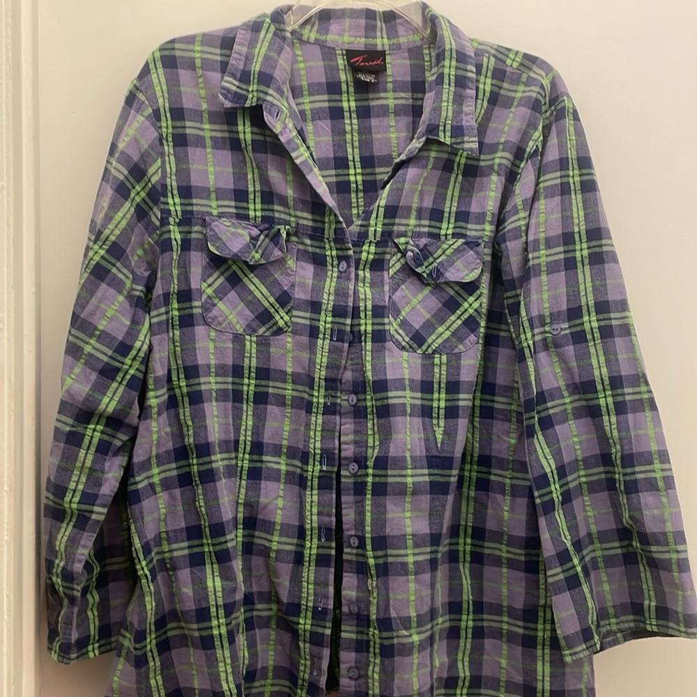 - Vintage Torrid Y2k plaid seersucker shirt size 2 grunge goth punk - Picture 4 of 7